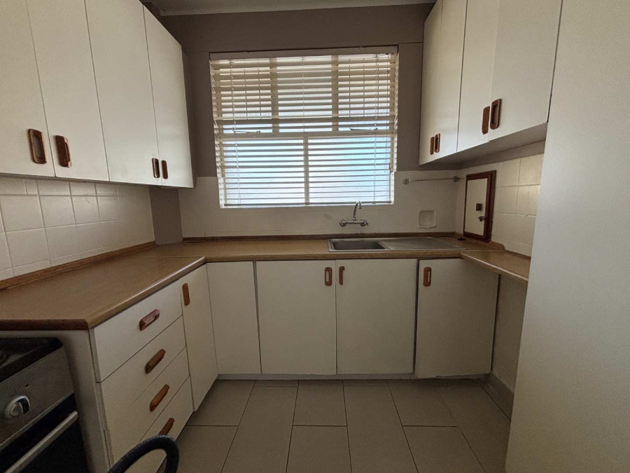 2 Bedroom Property for Sale in Three Anchor Bay Western Cape